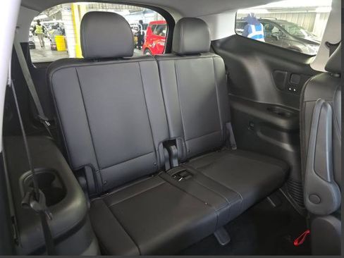 Used 2026 Hyundai Ioniq 9 Limited AWD/4WD image 13
