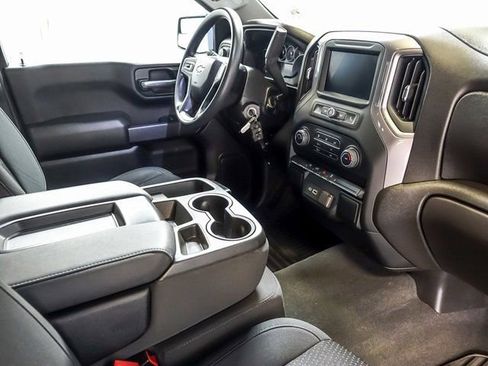 Certified 2022 Chevrolet Silverado 1500 Custom image 33