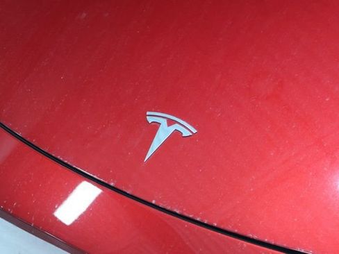 Used 2025 Tesla Model Y Long Range AWD/4WD image 11