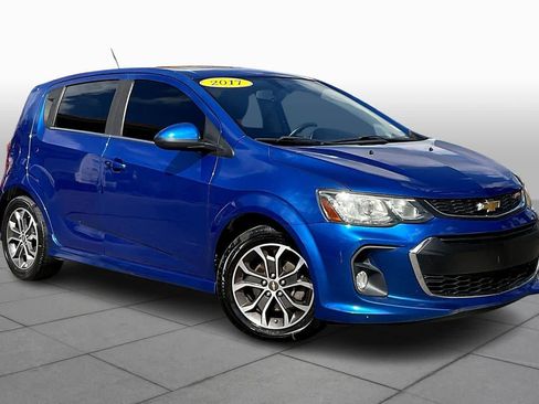Used 2017 Chevrolet Sonic LT w/ Fun and Sun Package image 2