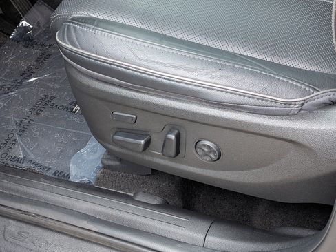 Used 2022 Hyundai Santa Fe Limited FWD image 22