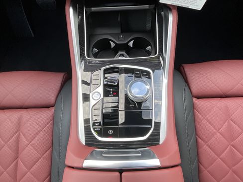 New 2026 BMW X6 xDrive40i w/ Executive Package image 19