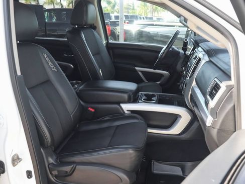 Used 2018 Nissan Titan PRO-4X AWD/4WD image 42