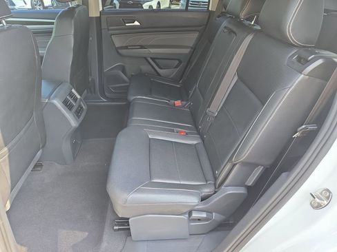 Used 2023 Volkswagen Atlas SE image 18
