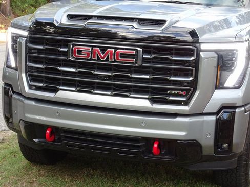 Used 2025 GMC Sierra 2500 AT4 w/ AT4 Premium Plus Package image 27
