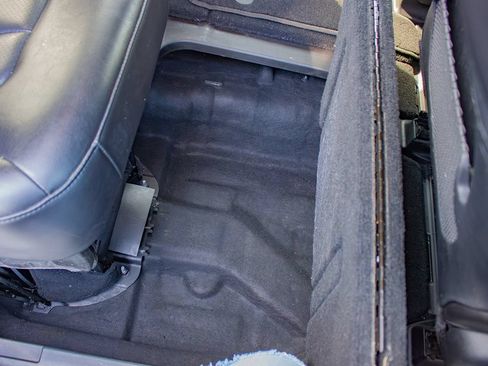 Used 2023 Chrysler Pacifica Touring-L FWD image 34