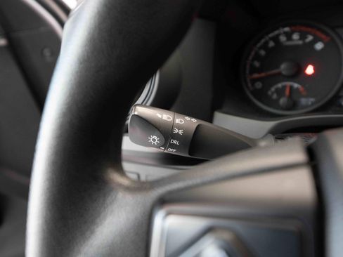 Used 2021 Toyota Tacoma SR w/ SR Convenience Package image 13