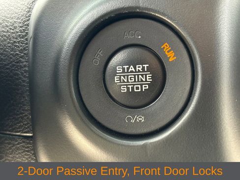 Used 2022 Jeep Wrangler Unlimited Sport AWD/4WD image 13