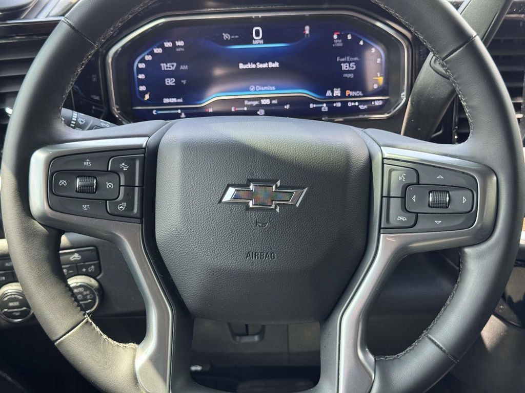 Used 2024 Chevrolet Silverado 1500 RST AWD/4WD image 18
