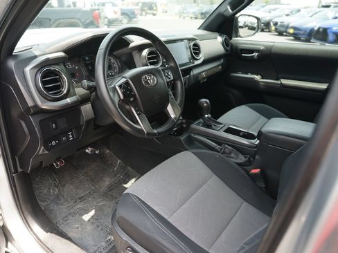 Used 2023 Toyota Tacoma TRD Sport AWD/4WD image 8