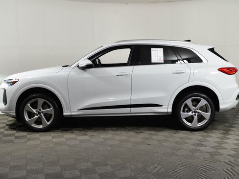 New 2025 Audi Q5 Premium Plus AWD/4WD image 2