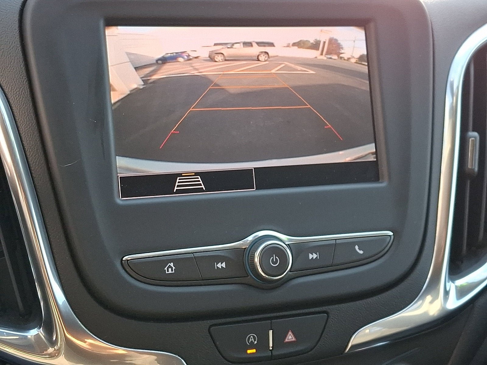 Used 2022 Chevrolet Equinox LT AWD/4WD image 18