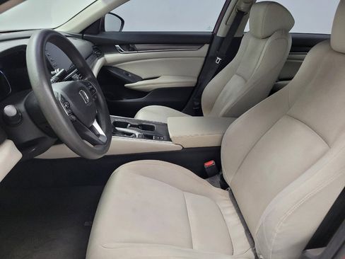 Used 2018 Honda Accord LX image 17