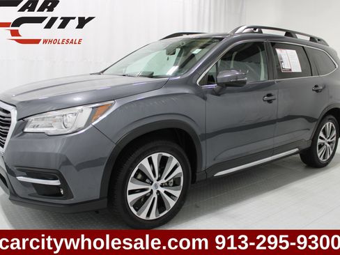 Used 2022 Subaru Ascent Limited w/ Technology Package AWD/4WD image 1