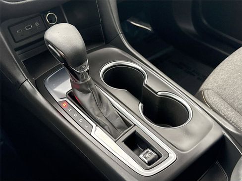 Used 2023 Chevrolet Equinox LT image 24