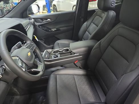 New 2026 Chevrolet Equinox LT w/ Convenience Package II image 16