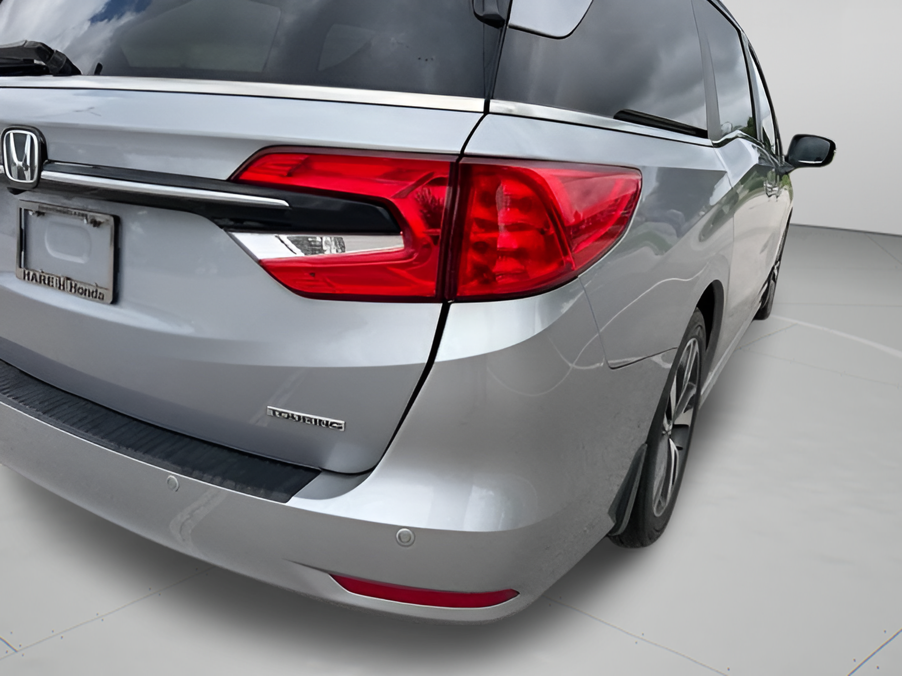 Certified 2024 Honda Odyssey Touring image 32