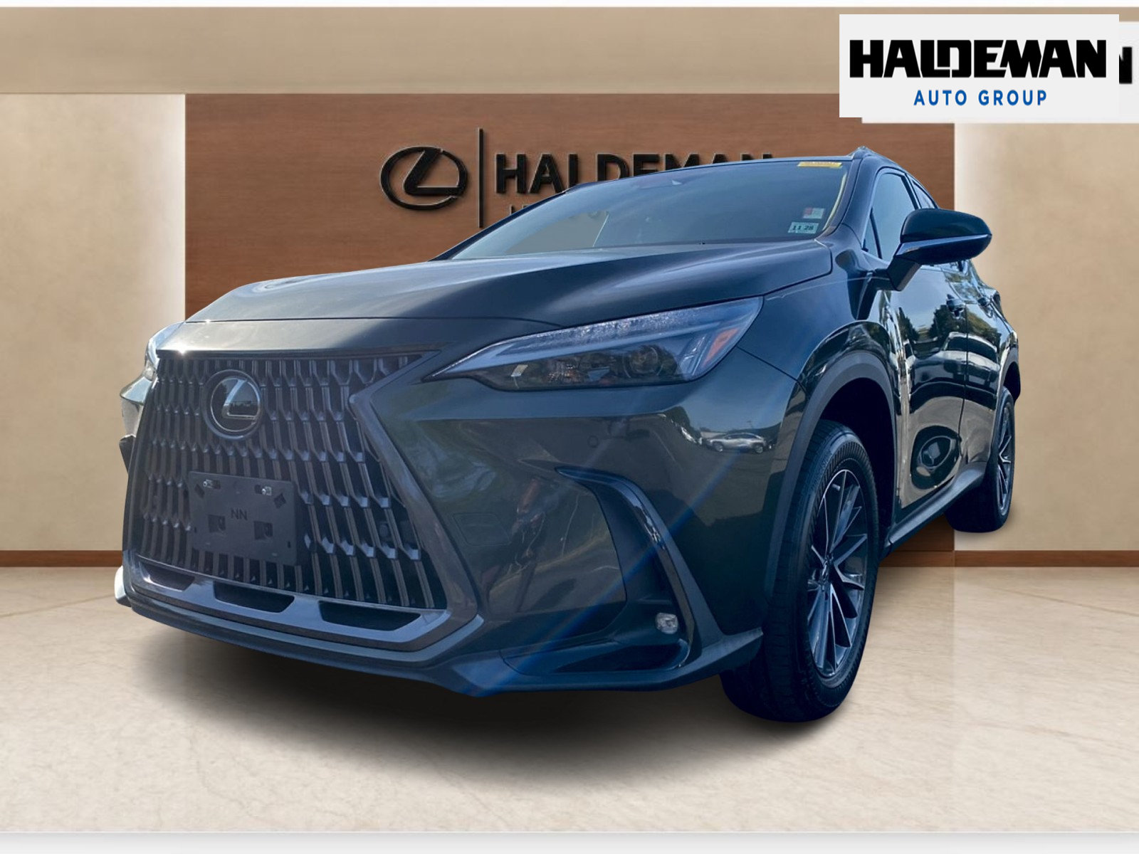 Used 2024 Lexus NX 350 AWD image 2