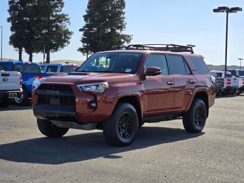 Used 2024 Toyota 4Runner TRD Pro AWD/4WD image 8