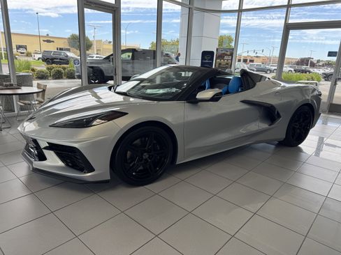 Certified 2023 Chevrolet Corvette Stingray Premium Conv w/ Z51 Performance Package image 8