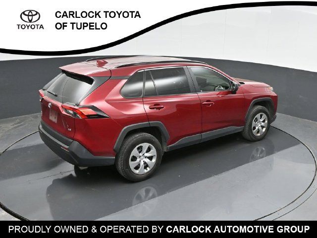 Used 2019 Toyota RAV4 LE FWD image 26