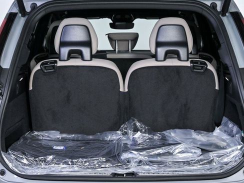 Used 2026 Volvo XC90 B6 Plus w/ Protection Package Premier AWD/4WD image 32