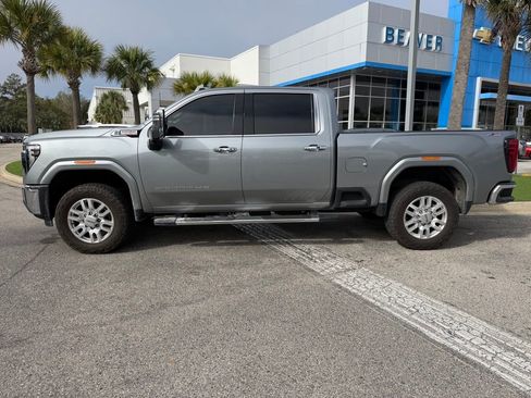 Used 2024 GMC Sierra 2500 SLT w/ SLT Premium Package image 7