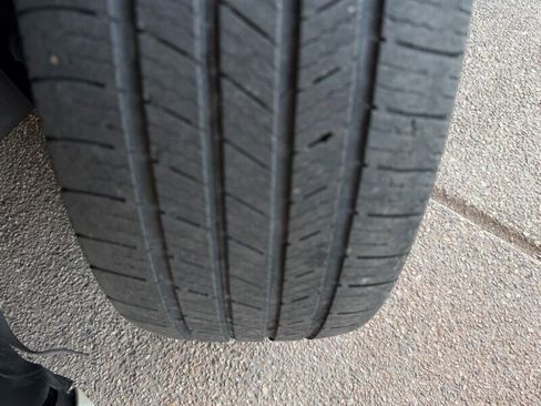 Used 2017 Volkswagen e-Golf SE w/ DC Fast Charging Package image 33