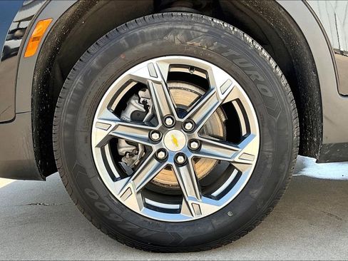 Used 2023 Chevrolet Blazer LT image 11