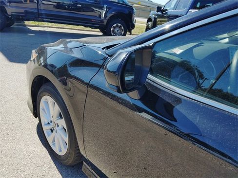 Used 2024 Toyota Camry LE image 7