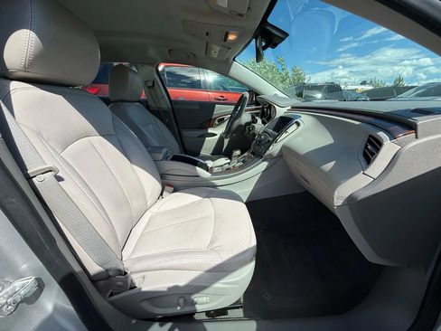 Used 2010 Buick LaCrosse CX image 32