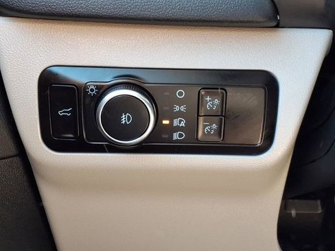 Used 2023 Ford Escape Platinum w/ Premium Technology Package AWD/4WD image 14