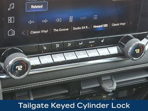 Used 2023 Chevrolet Colorado LT w/ LT Convenience Package II image 20