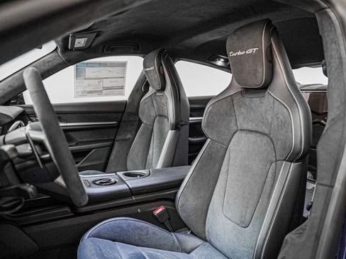 New 2025 Porsche Taycan Turbo GT image 5