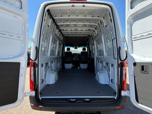 New 2026 Mercedes-Benz Sprinter 2500 image 21