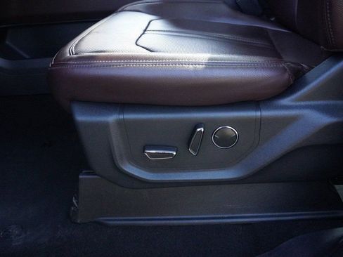 Used 2024 Ford Expedition Limited image 34