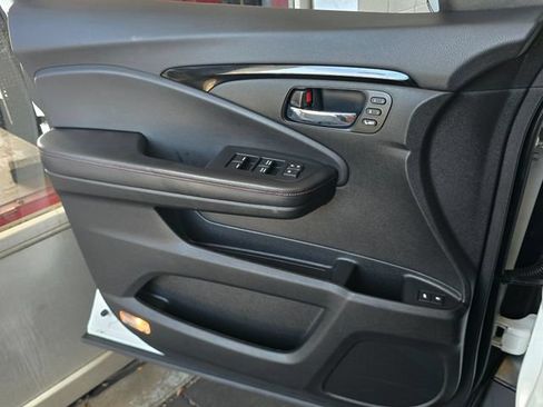 Used 2021 Honda Pilot Black Edition image 20
