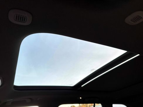 New 2025 Jeep Grand Cherokee Limited image 13