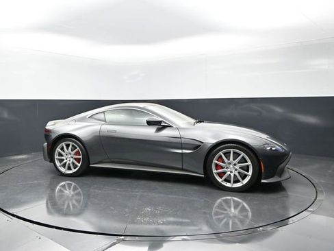 Used 2019 Aston Martin V8 Vantage Coupe RWD image 6