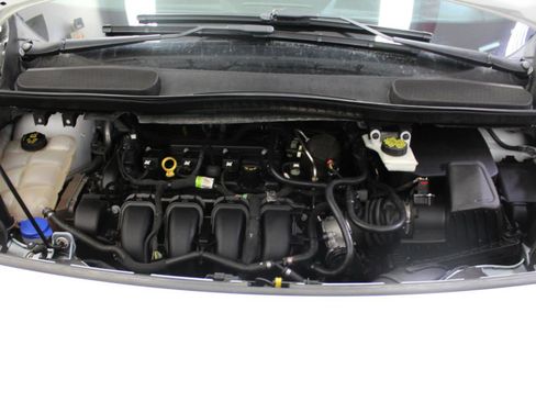 Used 2019 Ford Transit Connect XLT image 32