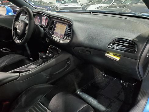 Used 2015 Dodge Challenger R/T Plus RWD image 15