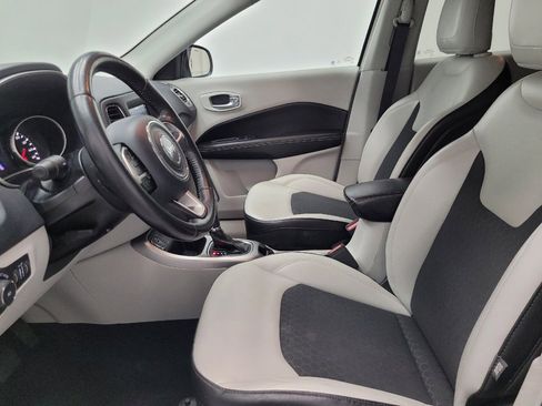 Used 2018 Jeep Compass Latitude w/ Popular Equipment Group image 17