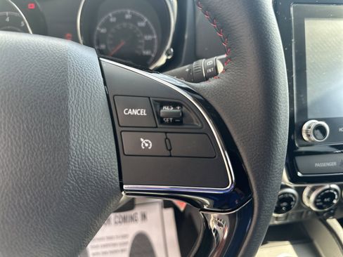 Used 2025 Mitsubishi Outlander Sport LE AWD/4WD image 13