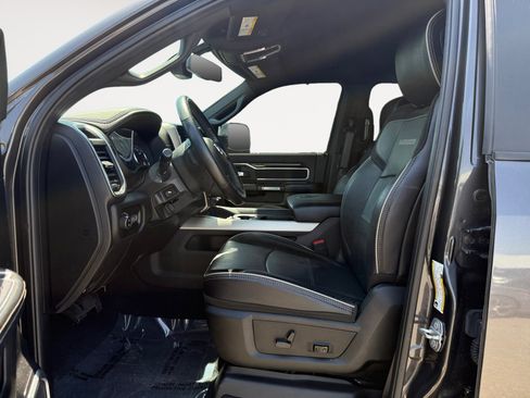 Used 2019 RAM 3500 Laramie AWD/4WD image 10