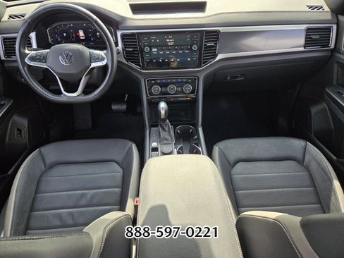 Used 2020 Volkswagen Atlas Cross Sport SEL Premium image 14