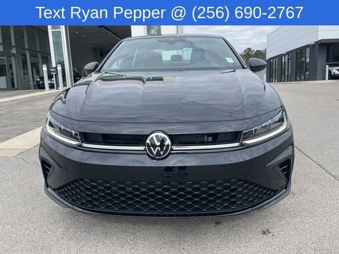 Used 2025 Volkswagen Jetta Sport image 2