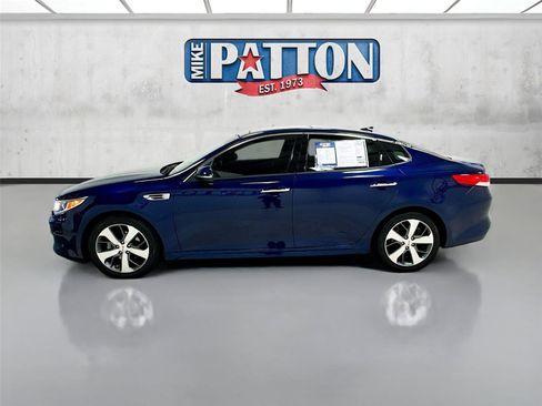 Used 2017 Kia Optima EX w/ Premium Package FWD image 4