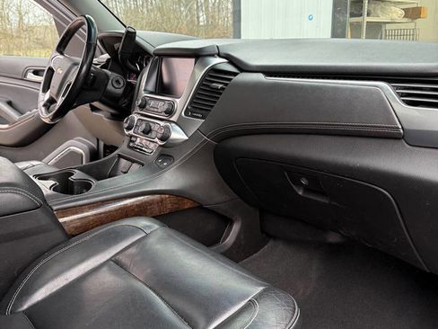 Used 2019 Chevrolet Tahoe LT image 14
