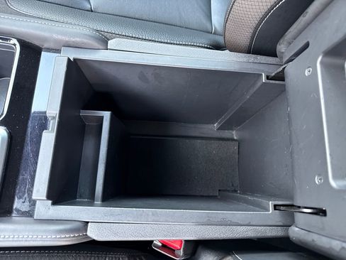 Used 2023 Nissan Pathfinder SL w/ SL Premium Package image 25