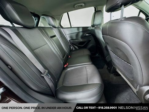 Used 2016 Chevrolet Trax LT w/ LT Convenience Package FWD image 24